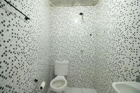 Casa para alugar com 65m², 1 quarto e sem vagaBanheiro