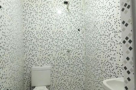 Casa para alugar com 65m², 1 quarto e sem vagaBanheiro