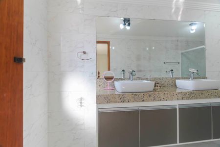 Casa à venda com 400m², 4 quartos e 2 vagas