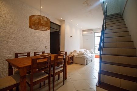 Apartamento à venda com 156m², 3 quartos e 2 vagas Apartamento à venda com 156m², 3 quartos e 2 vagasSala