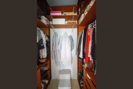 Apartamento à venda com 156m², 3 quartos e 2 vagas Apartamento à venda com 156m², 3 quartos e 2 vagasQuarto Suite Closet