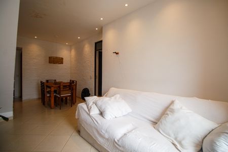 Apartamento à venda com 156m², 3 quartos e 2 vagas Apartamento à venda com 156m², 3 quartos e 2 vagasSala
