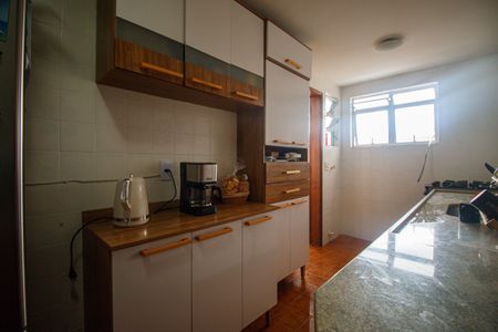 Apartamento à venda com 156m², 3 quartos e 2 vagas Apartamento à venda com 156m², 3 quartos e 2 vagasCozinha