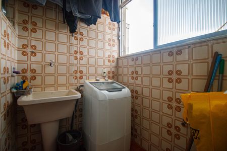 Apartamento à venda com 156m², 3 quartos e 2 vagas Apartamento à venda com 156m², 3 quartos e 2 vagasÁrea de Serviço