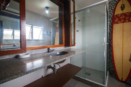 Apartamento à venda com 156m², 3 quartos e 2 vagas Apartamento à venda com 156m², 3 quartos e 2 vagasBanheiro Cobertura