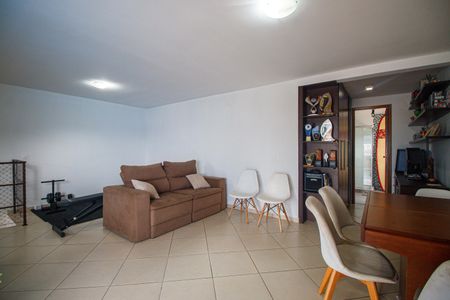 Apartamento à venda com 156m², 3 quartos e 2 vagas Apartamento à venda com 156m², 3 quartos e 2 vagasSala Cobertura