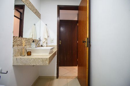 Apartamento à venda com 156m², 3 quartos e 2 vagas Apartamento à venda com 156m², 3 quartos e 2 vagasBanheiro