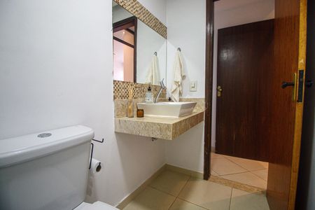 Apartamento à venda com 156m², 3 quartos e 2 vagas Apartamento à venda com 156m², 3 quartos e 2 vagasBanheiro