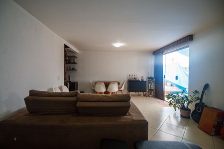 Apartamento à venda com 156m², 3 quartos e 2 vagas Apartamento à venda com 156m², 3 quartos e 2 vagasSala Cobertura