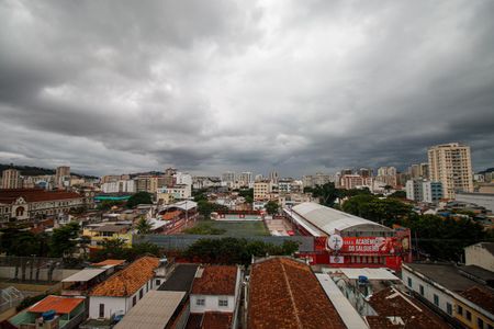 Apartamento à venda com 156m², 3 quartos e 2 vagas Apartamento à venda com 156m², 3 quartos e 2 vagasSala Varanda Vista
