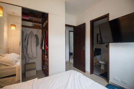 Apartamento à venda com 156m², 3 quartos e 2 vagas Apartamento à venda com 156m², 3 quartos e 2 vagasQuarto Suite