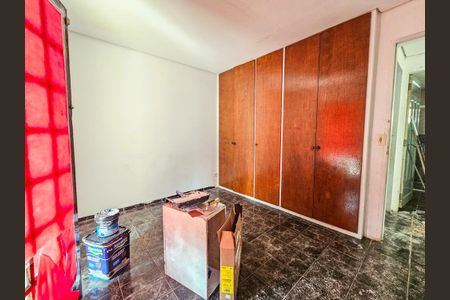 Quarto 2 de casa para alugar com 2 quartos, 100m² em Jardim Casablanca, São Paulo