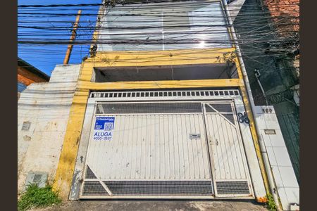 Casa para alugar com 100m², 2 quartos e sem vaga