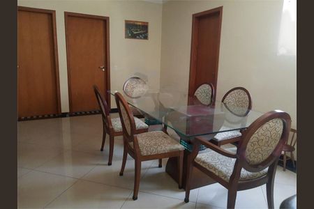 Casa à venda com 4 quartos, 369m² em Vila Mazzei, São Paulo