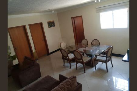 Casa à venda com 4 quartos, 369m² em Vila Mazzei, São Paulo