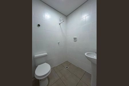 Casa de condomínio para alugar com 34m², 1 quarto e sem vagaBanheiro