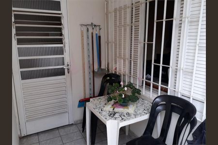 Casa à venda com 215m², 4 quartos e 2 vagas