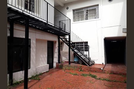 Casa à venda com 215m², 4 quartos e 2 vagas