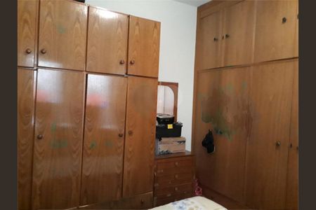Casa à venda com 215m², 4 quartos e 2 vagas