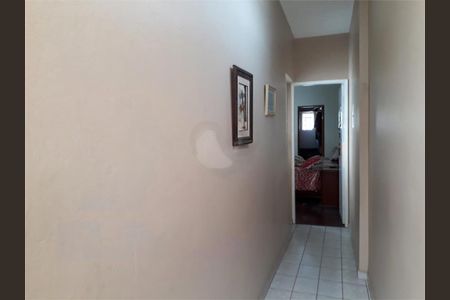 Casa à venda com 215m², 4 quartos e 2 vagas