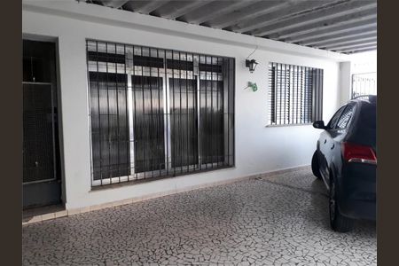 Casa à venda com 4 quartos, 215m² em Vila Romero, São Paulo