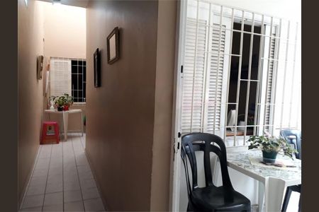 Casa à venda com 215m², 4 quartos e 2 vagas