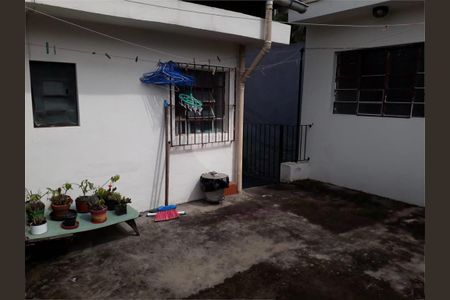 Casa à venda com 215m², 4 quartos e 2 vagas