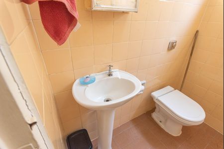 Casa à venda com 160m², 3 quartos e 4 vagas Casa à venda com 160m², 3 quartos e 4 vagasBanheiro de serviço