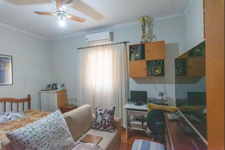 Casa à venda com 160m², 3 quartos e 4 vagas Casa à venda com 160m², 3 quartos e 4 vagasQuarto 1