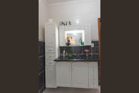 Casa à venda com 160m², 3 quartos e 4 vagas Casa à venda com 160m², 3 quartos e 4 vagasBanheiro