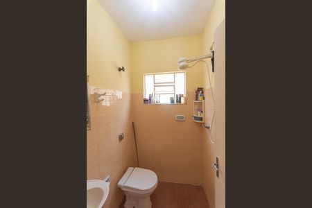 Casa à venda com 160m², 3 quartos e 4 vagas Casa à venda com 160m², 3 quartos e 4 vagasBanheiro de serviço