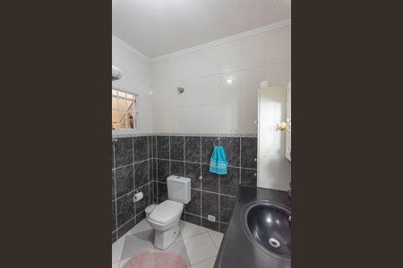 Casa à venda com 160m², 3 quartos e 4 vagas Casa à venda com 160m², 3 quartos e 4 vagasBanheiro