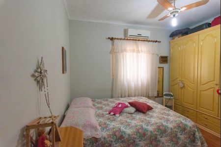 Casa à venda com 160m², 3 quartos e 4 vagas Casa à venda com 160m², 3 quartos e 4 vagasSuíte