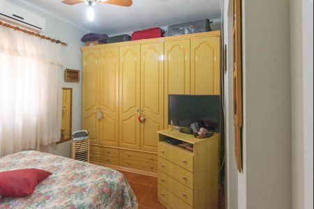 Casa à venda com 160m², 3 quartos e 4 vagas Casa à venda com 160m², 3 quartos e 4 vagasSuíte