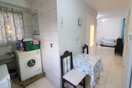 Apartamento à venda com 49m², 2 quartos e sem vagaCozinha e Área de Serviço