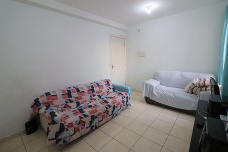 Sala de apartamento à venda com 2 quartos, 49m² em Quitaúna, Osasco
