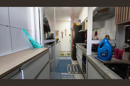 Apartamento à venda com 59m², 3 quartos e 1 vagaÁrea de Serviço