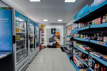 Apartamento à venda com 59m², 3 quartos e 1 vagaMini Mercado