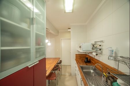 Apartamento à venda com 58m², 2 quartos e sem vaga Apartamento à venda com 58m², 2 quartos e sem vagaCozinha