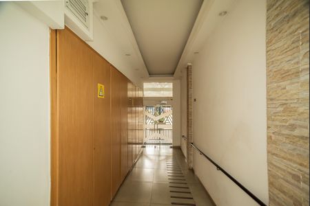 Apartamento à venda com 58m², 2 quartos e sem vaga Apartamento à venda com 58m², 2 quartos e sem vagaHall de entrada