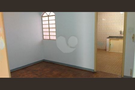 Casa à venda com 4 quartos, 160m² em Vila Sabrina, São Paulo