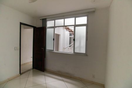 Casa à venda com 80m², 4 quartos e 1 vagaQuarto 