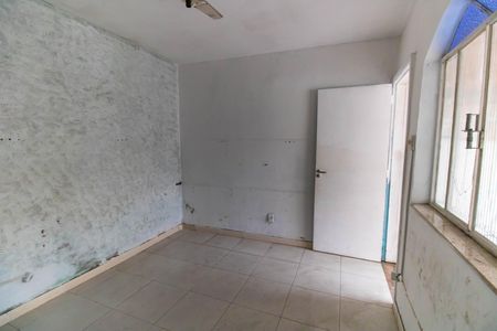 Casa à venda com 80m², 4 quartos e 1 vagaSuíte Externa 