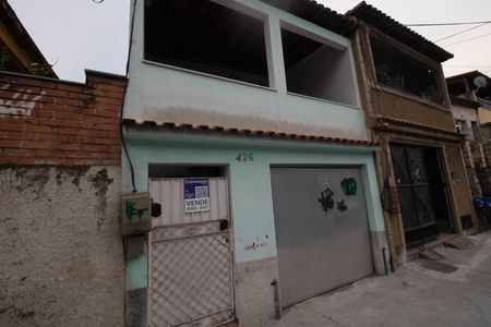 Casa à venda com 80m², 4 quartos e 1 vagaPlaquinha 