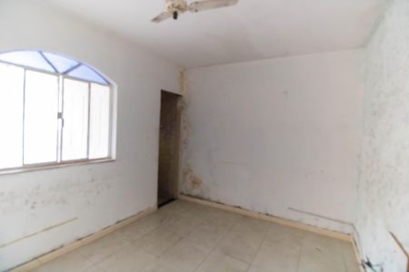 Casa à venda com 80m², 4 quartos e 1 vagaSuíte Externa 