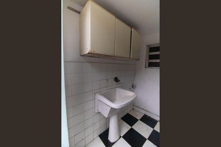 Casa à venda com 80m², 4 quartos e 1 vagaÁrea de Serviço