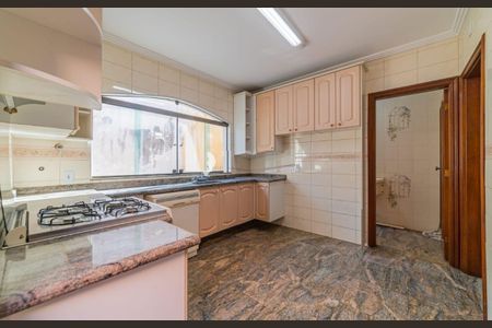 Cozinha de casa à venda com 3 quartos, 400m² em Jardim Analia Franco, São Paulo