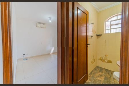Casa à venda com 400m², 3 quartos e 7 vagas Casa à venda com 400m², 3 quartos e 7 vagasBanheiro