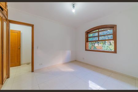 Casa à venda com 400m², 3 quartos e 7 vagas Casa à venda com 400m², 3 quartos e 7 vagasQuarto