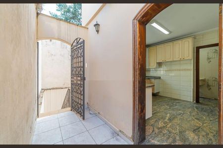 Casa à venda com 400m², 3 quartos e 7 vagas Casa à venda com 400m², 3 quartos e 7 vagasÁrea Externa